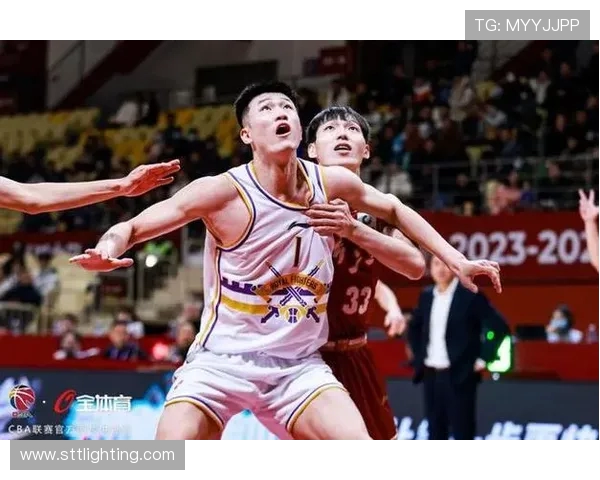 杭州篮球队盯防策略解析助力球队在赛场上取得优势